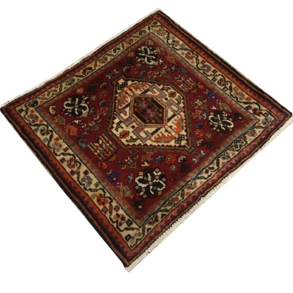 فرش دستبافت پشتی قشقایی(55×61)سانتیمتر-3