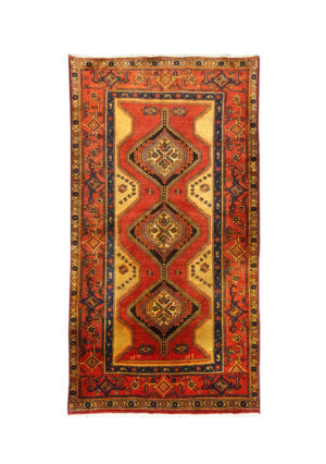 قالیچه دستبافت آذربایجان(136×248) سانتیمتر-1