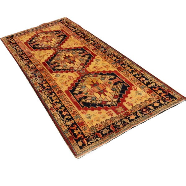 قالیچه دستبافت آذربایجان (111×240) سانتیمتر-4