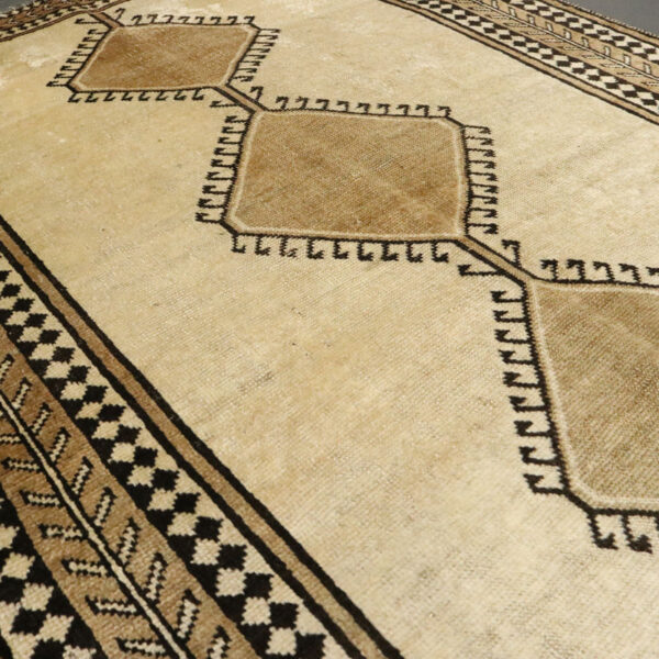 قالیچه دستبافت شیراز(115×220) سانتیمتر-6